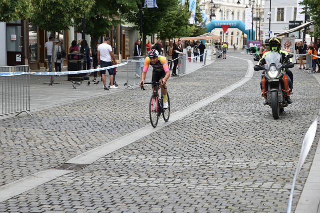 一代在拼搏 一代在拼搏